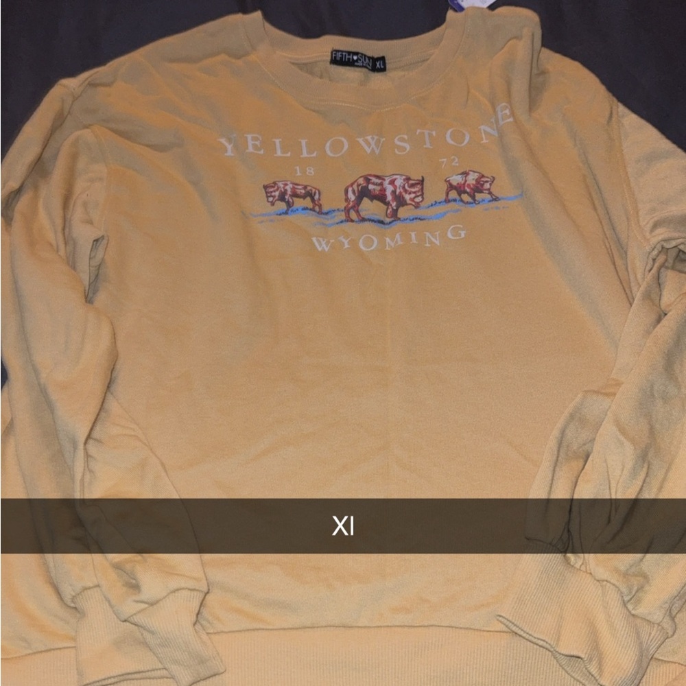 Yellowstone Wyoming Graphic Sweatshirt